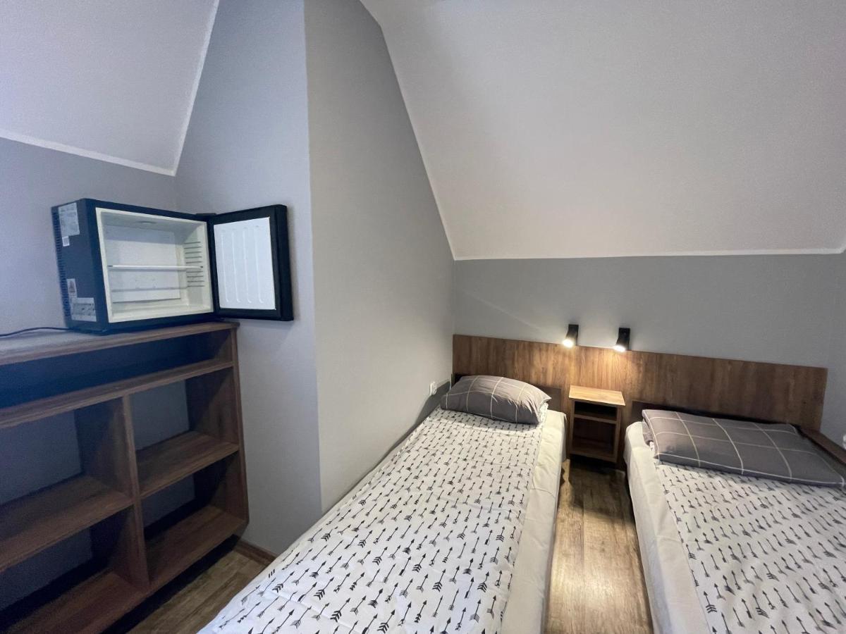 Bp Hostel غدينيا المظهر الخارجي الصورة