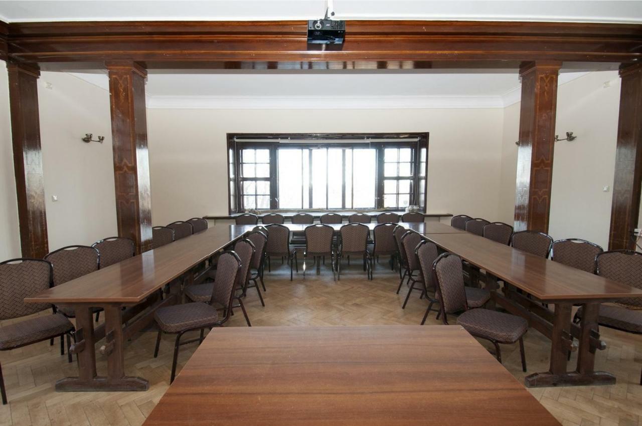 Bp Hostel غدينيا المظهر الخارجي الصورة