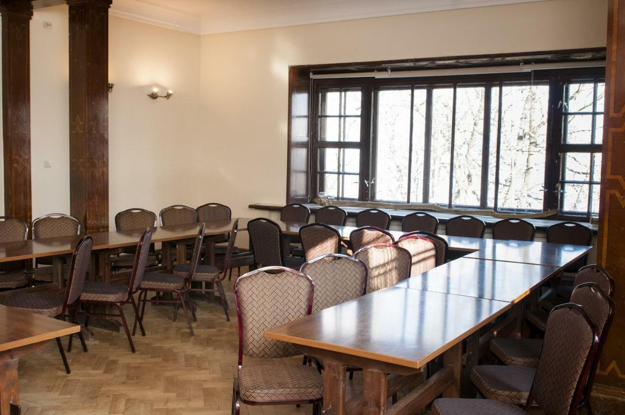 Bp Hostel غدينيا المظهر الخارجي الصورة